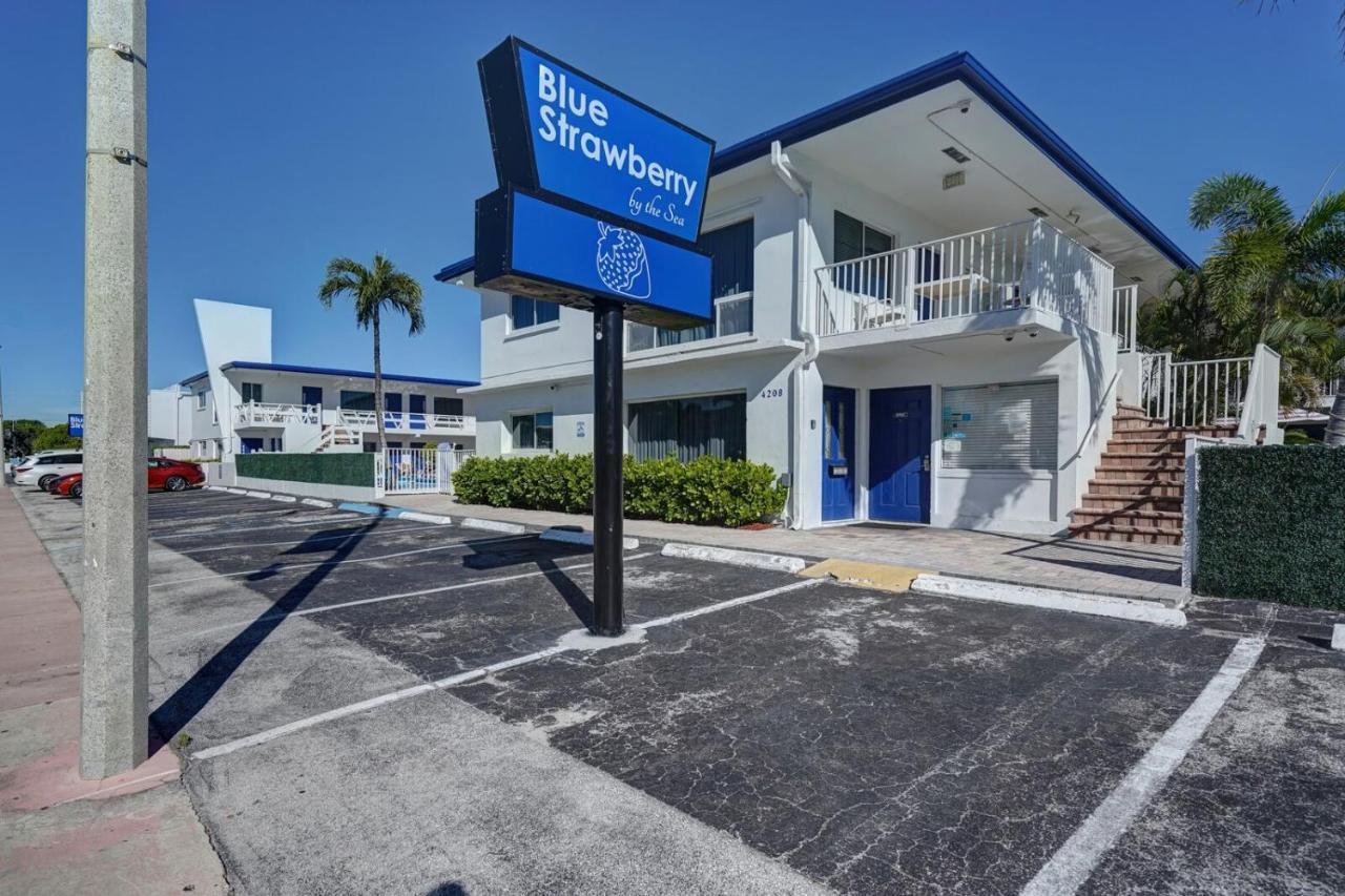 Blue Strawberry By The Sea Hotel Lauderdale-by-the-Sea Eksteriør billede