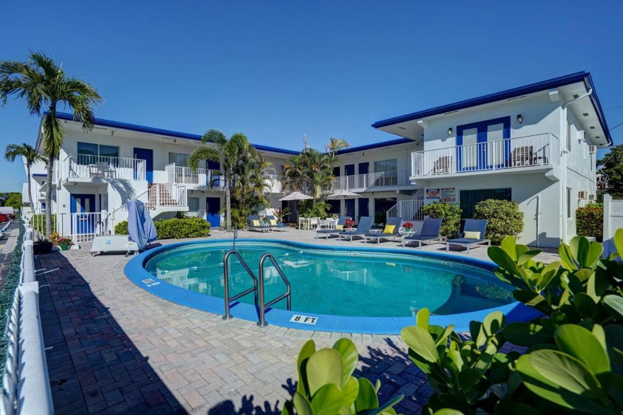 Blue Strawberry By The Sea Hotel Lauderdale-by-the-Sea Eksteriør billede